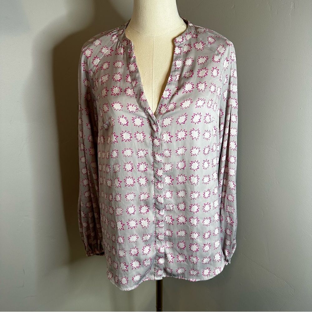 [Boden] Button Down Blouse with Star‎ print - Size 6